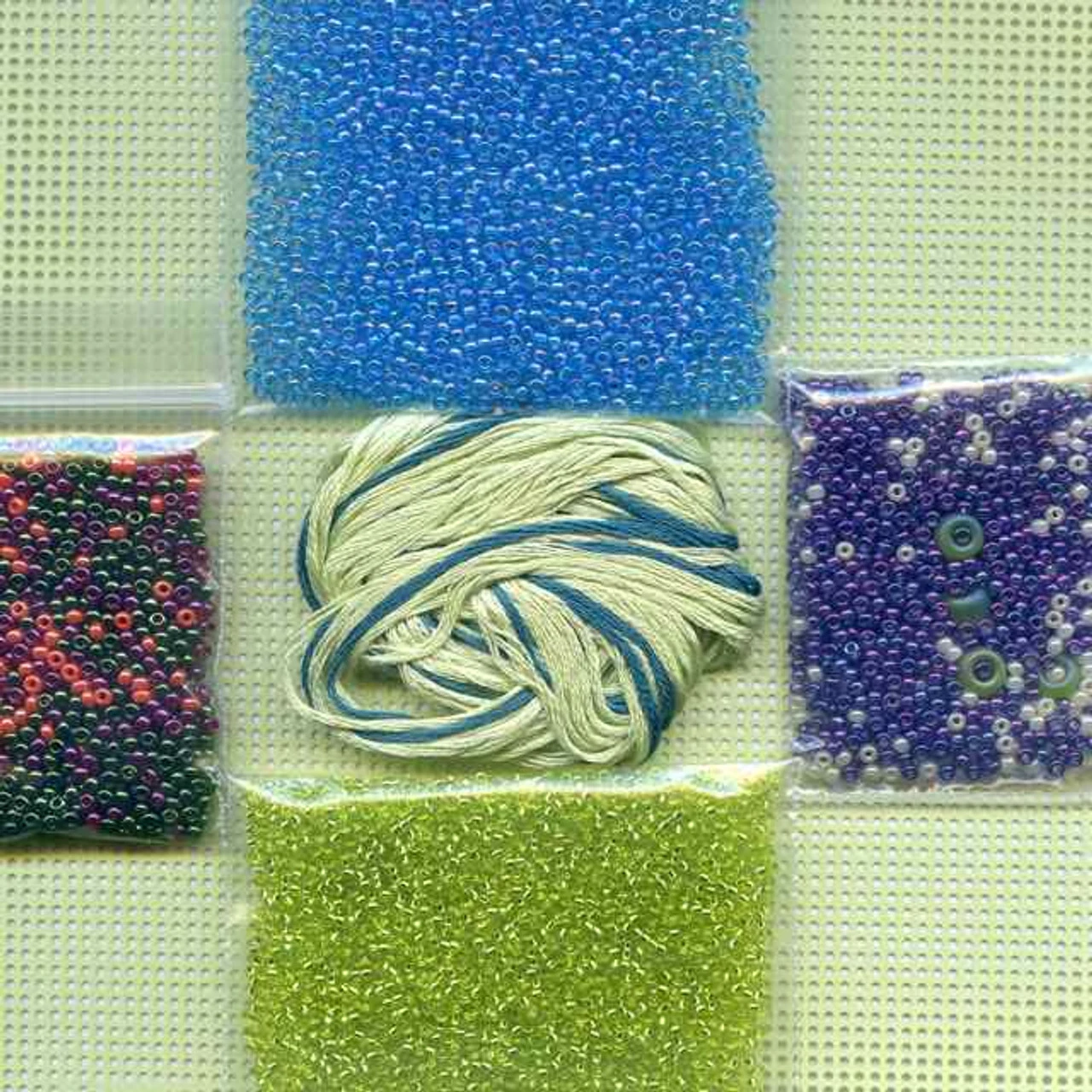 Floral Trellis Beaded Tassel Two Ornaments Kit Mill Hill 2013 Autumn 5 Floral Trellis Beaded Tassel Two Ornaments Kit Mill Hill 2013 Autumn - Image 3