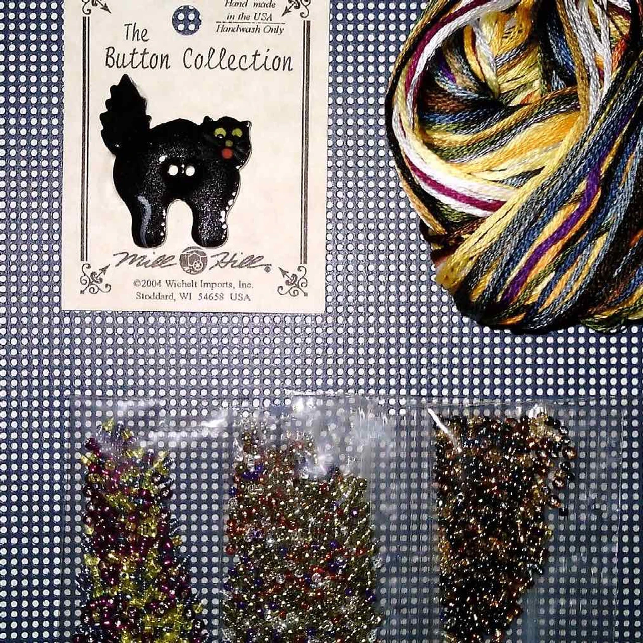 Moonlit Treaters Cross Stitch Kit Mill Hill 2017 Buttons & Beads Autumn MH141724 6 Moonlit Treaters Cross Stitch Kit Mill Hill 2017 Buttons & Beads Autumn MH141724 - Image 4